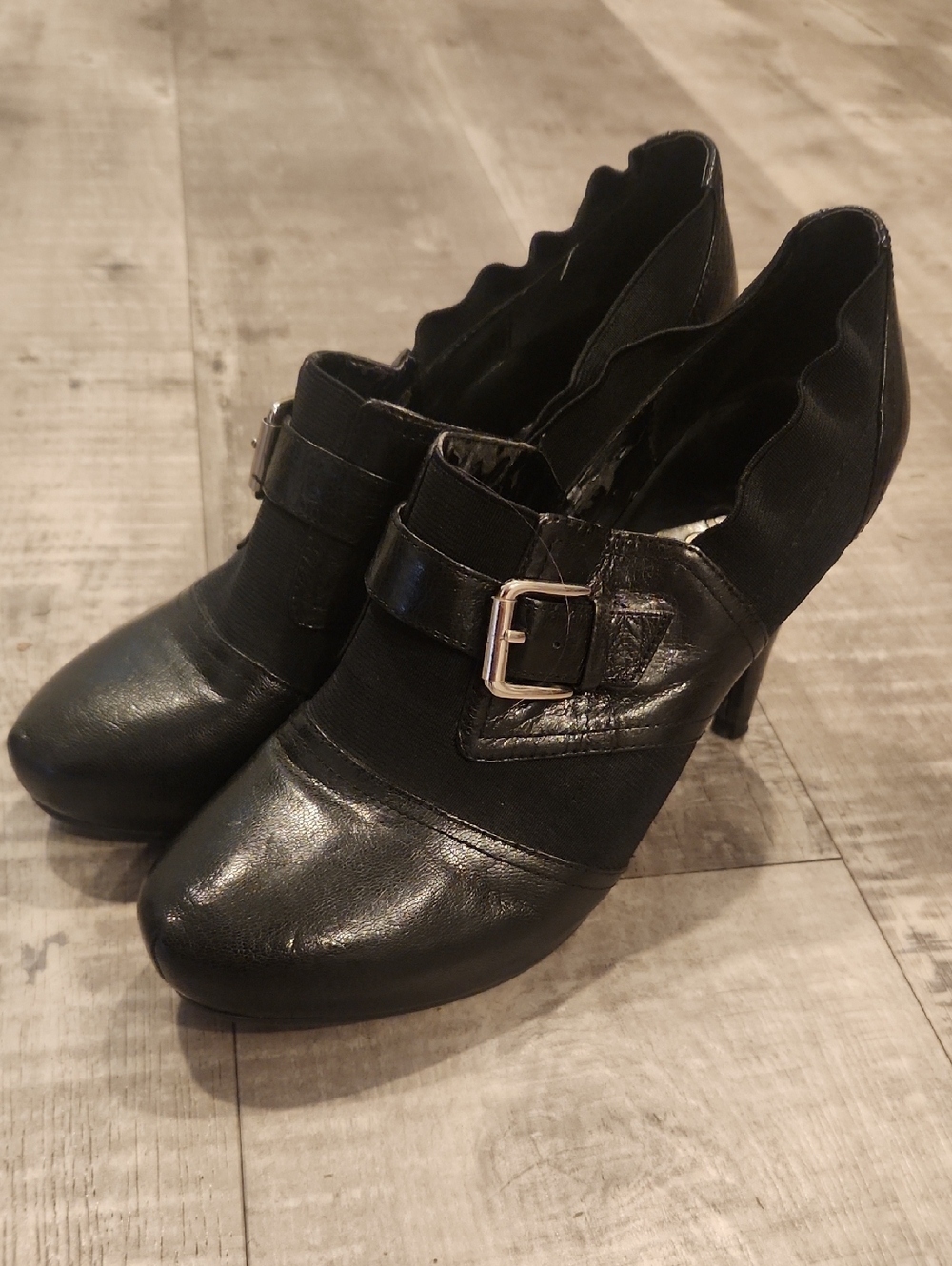 me too Black Buckle Scallop Ankle Heels